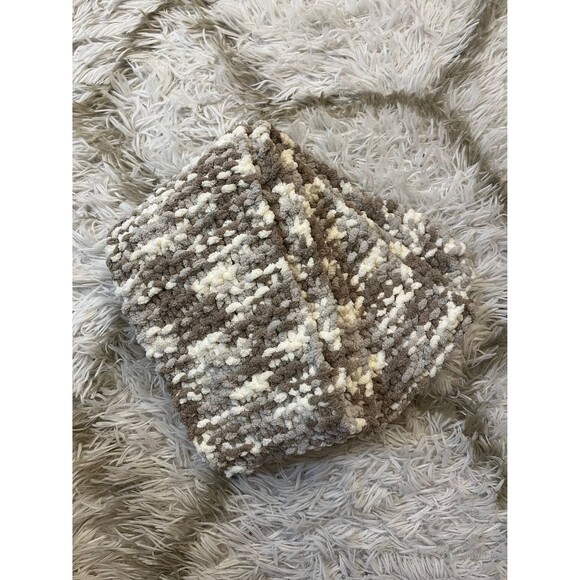 Cozy Handknit Mottled Scarf in Brown & White - Picture 10 of 10